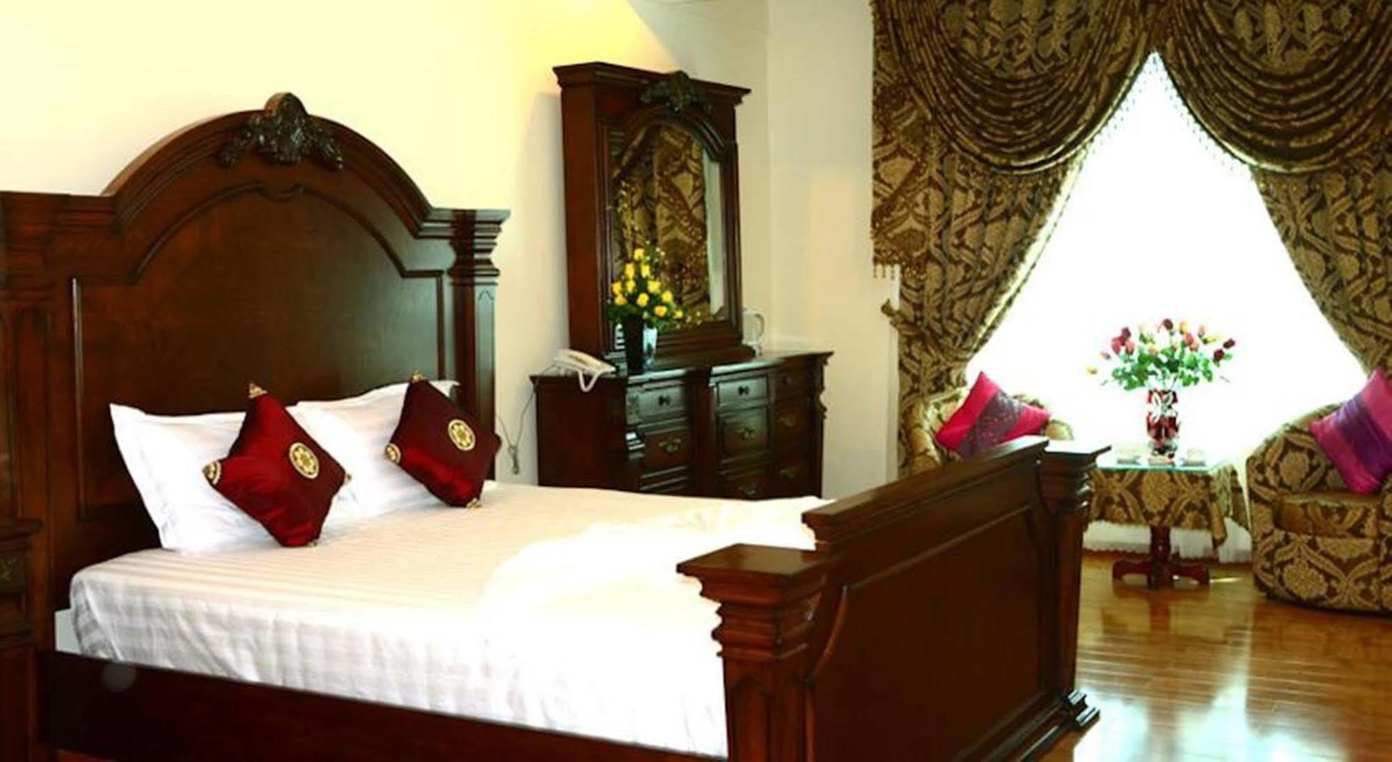 Sen Vang Hotel Dalat Luaran gambar